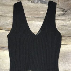 Kendall & Kylie crop